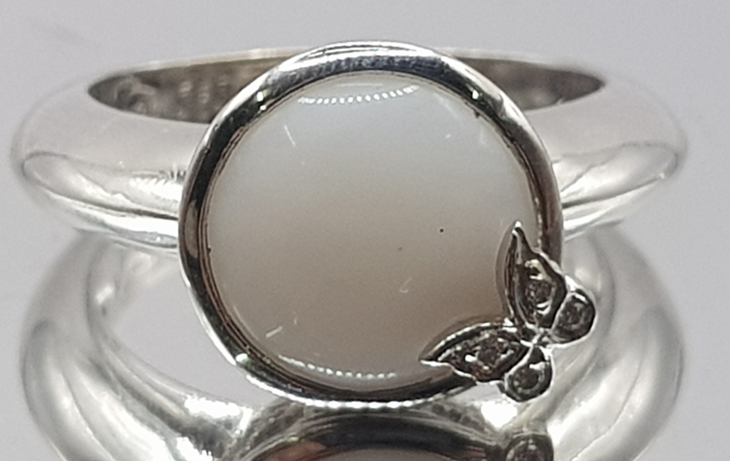 Bague or blanc 18k “Qwartz”