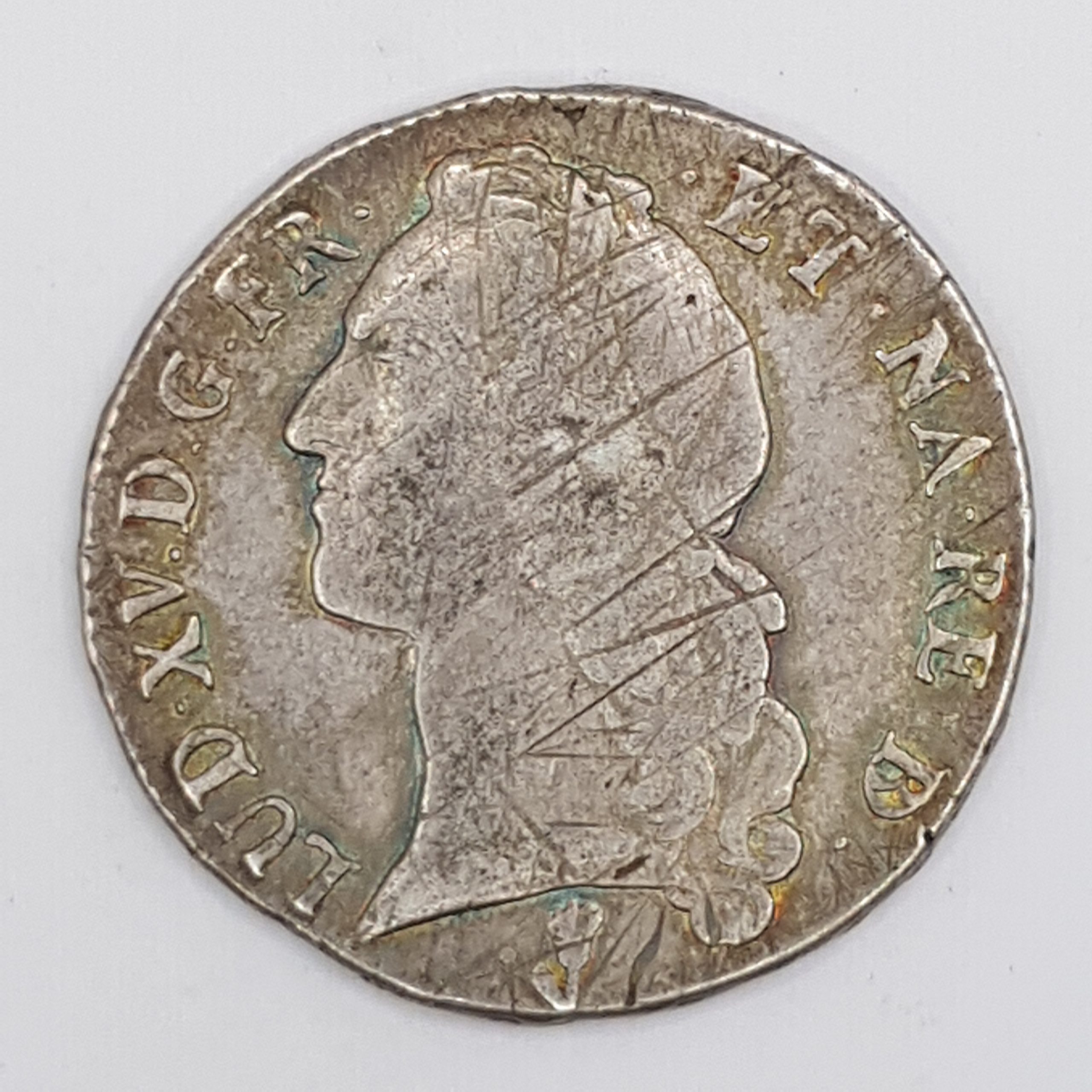 Ecu aux rameaux d’olivier rayé – 1747