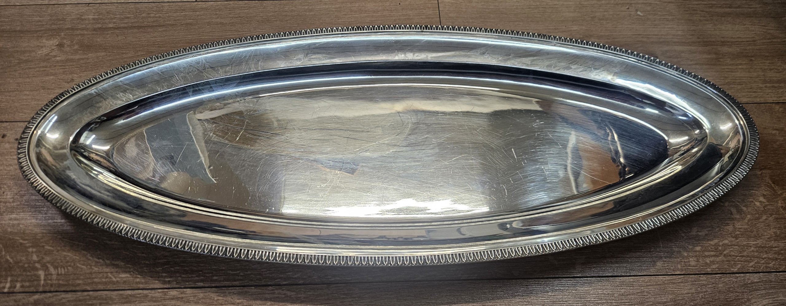 Grand plateau pour poisson en argent 800